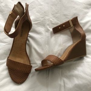 Sandal/ heels